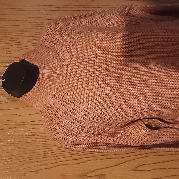 Nwt. Arizona Jeans Sweater - Picture 2 of 3